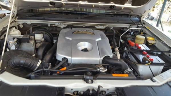 ดีแมกไฮแลนเดอร์ปี2010พร้อมใช้พร้อมโอน หน้าเดิมๆหลังเดิมๆรอบๆเดิมๆ มีฝากระโปรงเก็บสีมา ของหล่นใส่ ขาย379000บาท 0896069238