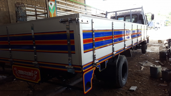 หกล้อFD3H HO7D 195แรง กระบะต่อใหม่