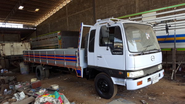 หกล้อFD3H HO7D 195แรง กระบะต่อใหม่