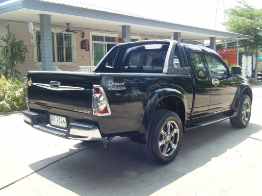 แก้วอนงค์กลการ (คุณ ป้อม ) รถสวย สภาพดี ISUZU D-MAX SPACE CAB GOLD SERIES 2.5