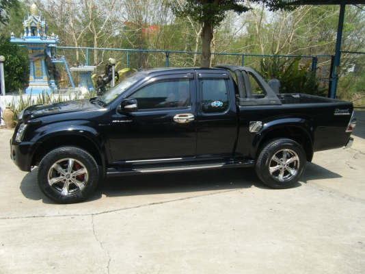 แก้วอนงค์กลการ (คุณ ป้อม ) รถสวย สภาพดี ISUZU D-MAX SPACE CAB GOLD SERIES 2.5