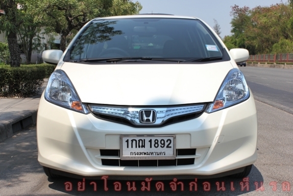 วิ่ง 3x,xxxแท้ รถฝรั่งใช้มือเดียว บอดี้สวยเดิมบางทั้งคัน สภาพพร้อมใช้มากค่ะ วิ่ง 3x,xxxแท้ รถฝรั่งใช้มือเดียว บอดี้สวยเดิมบางทั้งคัน สภาพพร้อมใช้มากค่ะ