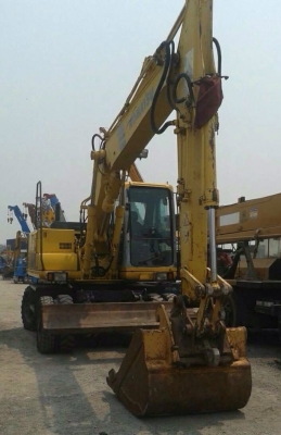 รถขุดล้อยางพร้อมใบมีดดันดินรถนอกญี่ปุ่นยังไม่เคยใช้ในไทย รุ่นPW130ES-6K โทร.ตู่ :0819153830 รถขุดล้อยางพร้อมใบมีดดันดินรถนอกญี่ปุ่นยังไม่เคยใช้ในไทย รุ่นPW130ES-6K โทร.ตู่ :0819153830