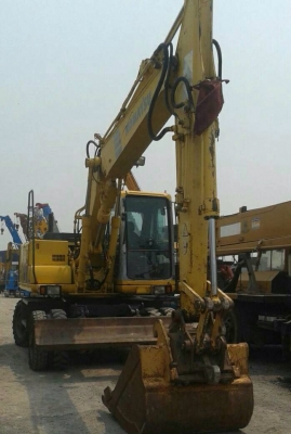 รถขุดล้อยางพร้อมใบมีดดันดินรถนอกญี่ปุ่นยังไม่เคยใช้ในไทย รุ่นPW130ES-6K โทร.ตู่ :0819153830 รถขุดล้อยางพร้อมใบมีดดันดินรถนอกญี่ปุ่นยังไม่เคยใช้ในไทย รุ่นPW130ES-6K โทร.ตู่ :0819153830