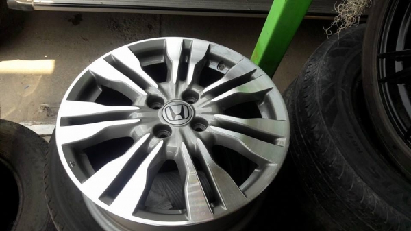 ขายล้อแม็ก honda city 16" สนใจติดต่อ ตาเล็ก ล้อและยางครับ 081-3747940