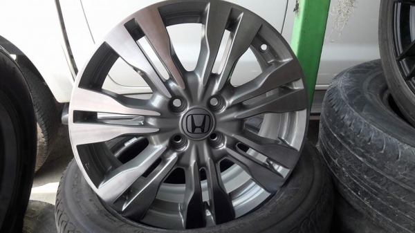 ขายล้อแม็ก honda city 16" สนใจติดต่อ ตาเล็ก ล้อและยางครับ 081-3747940