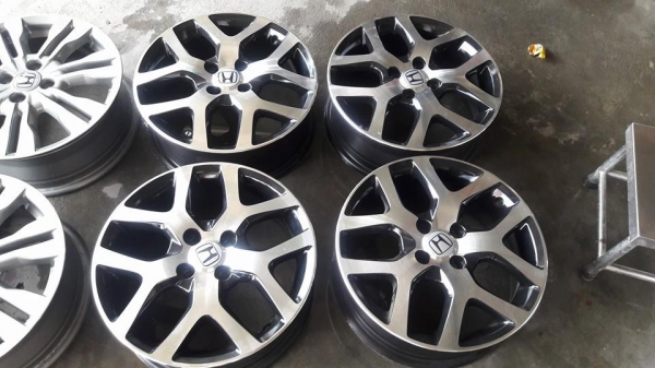 ขายล้อแม็ก honda city ลายเขากวาง 16" สนใจติดต่อ ตาเล็ก ล้อและยางครับ 081-3747940 ขายล้อแม็ก honda city ลายเขากวาง 16" สนใจติดต่อ ตาเล็ก ล้อและยางครับ 081-3747940