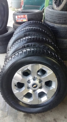 ขายล้อแม็ก chev colorado/trailblazer 17" ยางปี15 สนใจติดต่อ ตาเล็ก ล้อและยางครับ 081-3747940