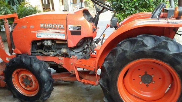 ขายรถไถ KUBOTA L3608 รถสวยสภาพดี อุปกรณ์ครบ ดันหน้า ผานหลัง เอกสารพร้อมโอน สนใจโทร 090-8588220คุณนะ 093-3258446คุณบิว หรือเข้าดูสินค้าอื่นๆได้ที่ www.narong2truck.com หรือ www.truck.in.th/498 หรือเพจFacebook ณรงค์ ซื้อขายรถมือสอง (เว็บไซต์ส่วนตัว) หรือFac