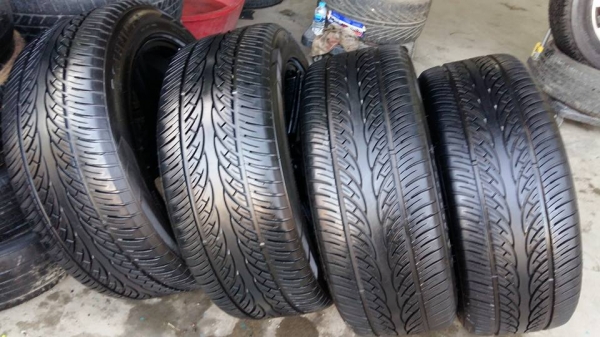 ขายล้อแม็กมือ2 cosmis racing race back 20" ยางปี15  สนใจติดต่อ ตาเล็ก ล้อและยางครับ