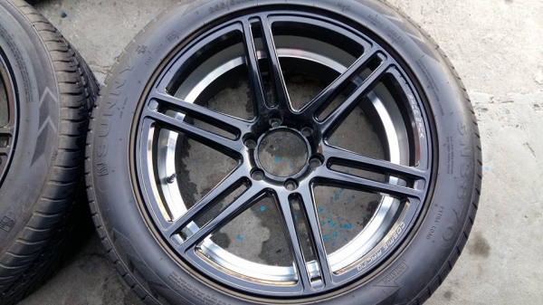 ขายล้อแม็กมือ2 cosmis racing race back 20" ยางปี15  สนใจติดต่อ ตาเล็ก ล้อและยางครับ
