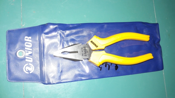 ขายคีมปากจิ้งจกNo.408 UNIOR 160 ขนาด6.5" งานเก่าสโลวีเนียเก่าเก็บ ขายคีมปากจิ้งจกNo.408 UNIOR 160 ขนาด6.5" งานเก่าสโลวีเนียเก่าเก็บ