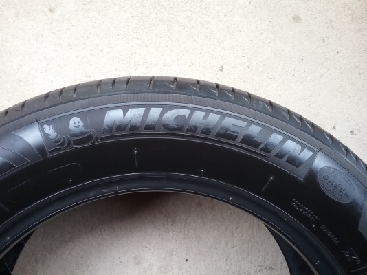 ยางMICHELIN รุ่น PRIMACY 3 ST. 215 60 R17ปี2015 สภาพสวยมากๆ ดอกเยอะมากๆไม่มีปะคุ้มจริงไม่แพง ยางMICHELIN รุ่น PRIMACY 3 ST. 215 60 R17ปี2015 สภาพสวยมากๆ ดอกเยอะมากๆไม่มีปะคุ้มจริงไม่แพง