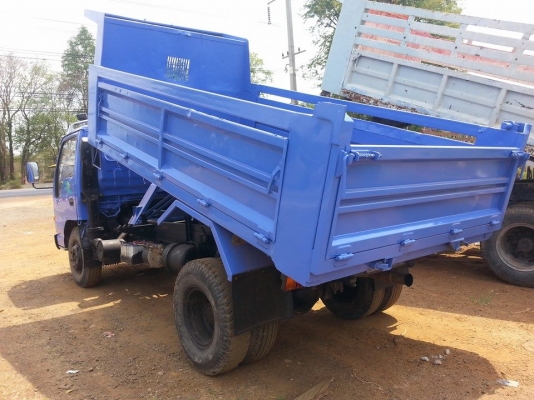 ขายรถ6ล้อ ดั้มNPR120แรง ฝาขาวปี39 เครื่องดี แคชซีสวย สภาพพร้อมใช้งาน เอกสารพร้อมโอน สนใจโทร 090-8588220คุณนะ 093-3258446คุณบิว หรือเข้าดูสินค้าอื่นๆได้ที่ www.narong2truck.com หรือ www.truck.in.th/498 หรือเพจFacebook ณรงค์ ซื้อขายรถมือสอง (เว็บไซต์ส่วนตัว