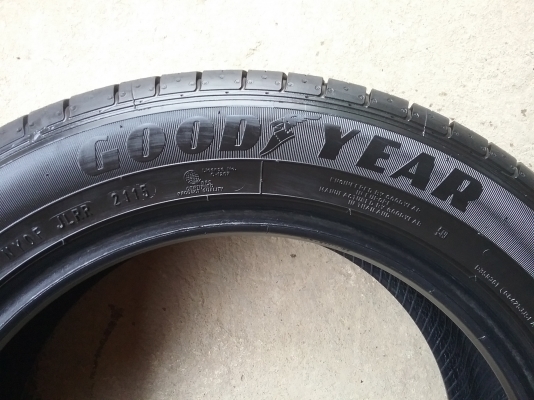 ยางGOODYEAR 205 55R16 ลงพื้นปลายปี2015 ยางสภาพสวยมากๆ ดอกเต็มๆ คุ้มจริงไม่แพง