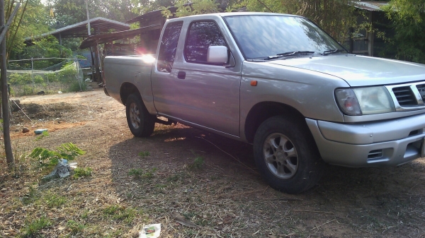 Nissan ฟรอนเทียร์ 2.7 ปี 2001