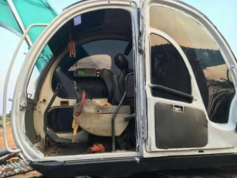 ขายรถแบ็คโค โกเบลโก้ SK200-5มาร์คไฟว์ ธรรมดา ไฟฟ้าครบ ช่วงล่างเต็ม เอกสารเล่มทะเบียน ขายรถแบ็คโค โกเบลโก้ SK200-5มาร์คไฟว์ ธรรมดา ไฟฟ้าครบ ช่วงล่างเต็ม เอกสารเล่มทะเบียน