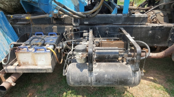 ขาย รถโม่ปูน แบบโม่โซ่ 5 คิว UD 2 เพลา เครื่อง V8 280 แรงม้า เกียร์ใหญ่ คัสซีสวยตลอดเส้น รถใช้งานอยู่ประจำ เอกสารเล่มทะเบียนพร้อมโอน