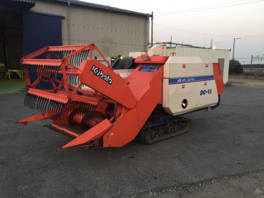 รถเกี่ยวถั่วเก่านอก  KUBOTA  DC-1A  สภาพสวยเดิมๆ