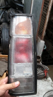 ขายหัวเก๋ง Big m ตอนเดียว , ไฟท้ายแต่งสีขาวล้วน