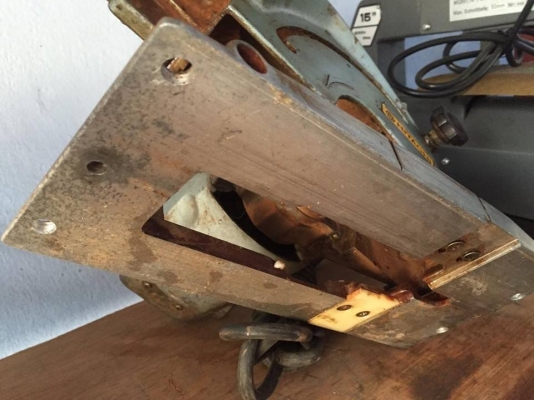 ขายเครื่องเซาะร่อง HITACHI PG21SA มือสองครับ ขายเครื่องเซาะร่อง HITACHI PG21SA มือสองครับ