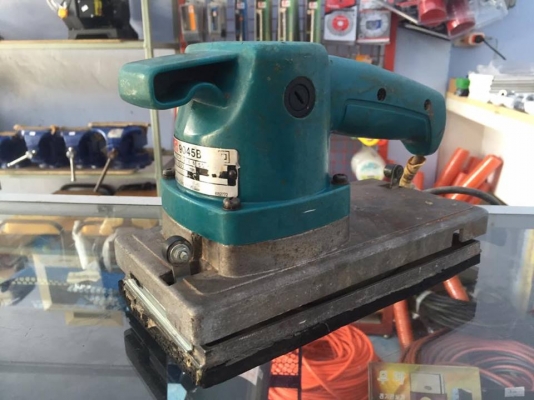 ขายเครื่องขัดกระดาษทราย MAKITA 9045B  มือสอง ครับ