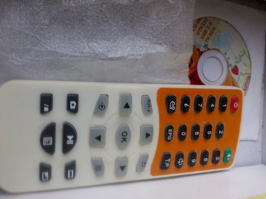 กล่องดูทีวีขนาดเล็กเชื่อมต่อกับคอมพิวเตอร์เป็นของใหม่อุปกรณ์ครบ