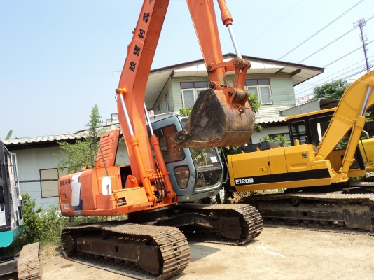 ขายด่วน  HITACHI  EX 120-3  อาร์มพิเศษ  เก่าญี่ปุ่นยังไม่เคยใช้งานในไทย สภาพสวย