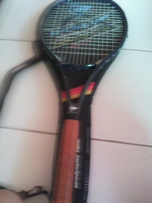 ไม้เทนนิส DUNLOP พร้อมซองสภาพสวยอย่างดี