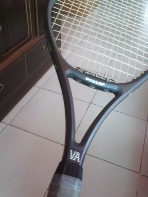 ไม้เทนนิส DUNLOP พร้อมซองสภาพสวยอย่างดี