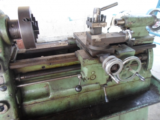 แท่นกลึง 3.5 ฟุต อังกฤษ  2 เพลา เกียร์บล็อก  37,000