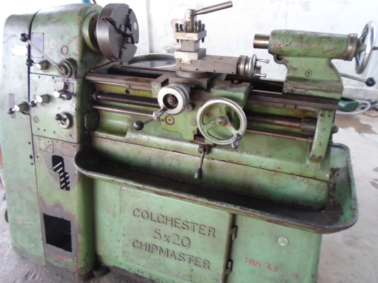 แท่นกลึง 3.5 ฟุต อังกฤษ  2 เพลา เกียร์บล็อก  37,000