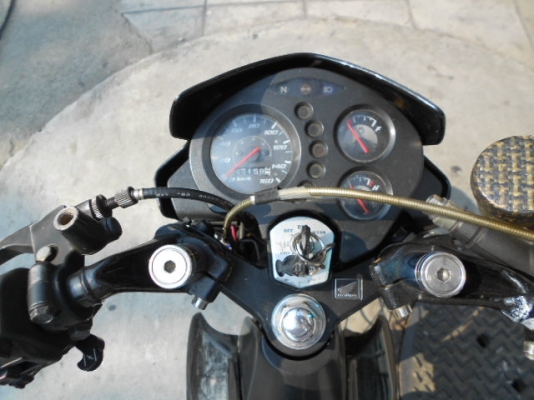 Honda-Sonic สภาพสวยๆครับ สตาร์ทมือครับ อะไหล่แต่งแพงครับ