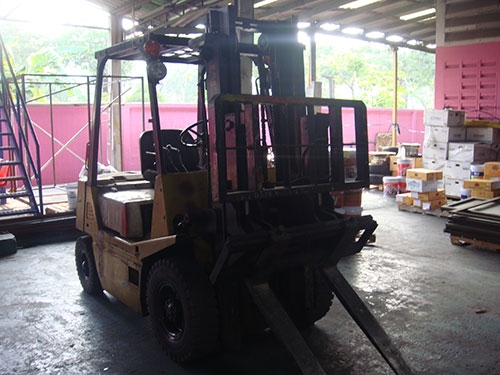 ขายโฟร์คลิฟดีเซล TCM 2.5 ตัน 250,000 บาท