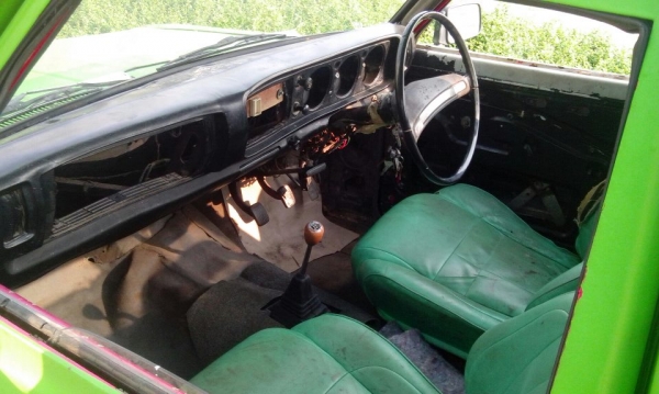 ขาย datsun 620 ช้างเหยียบ