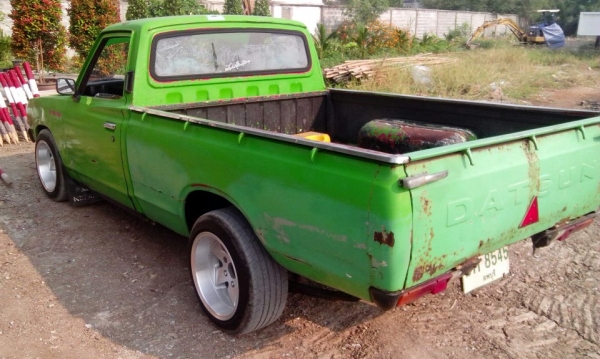 ขาย datsun 620 ช้างเหยียบ