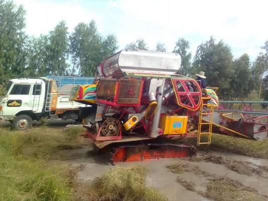 ขายรถเกี่ยวข้าว เกษตรพัฒนา ไอ้หนุ่มไวไฟ รถสวยๆสภาพพร้อมใช้งาน