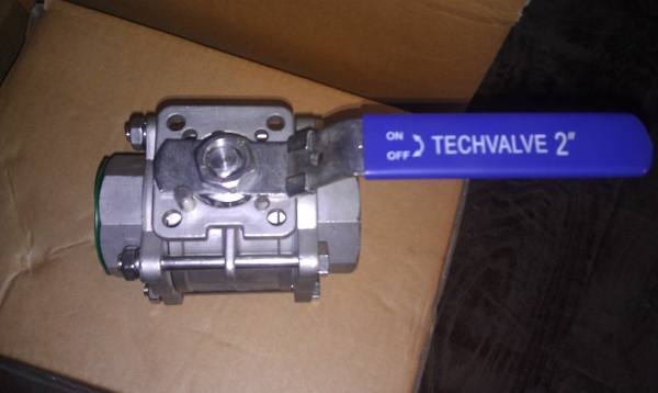 Two-piece model ball valve Locking Two-piece model ball valve Locking