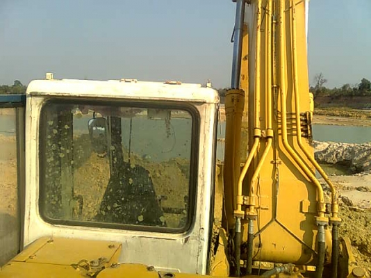 ต้องการขาย รถแม็กโค / โคมัสสุ PC 200-5