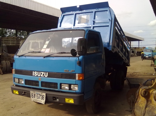 ์ขายรถดั้ม  ISUZU  NPR 115 เครื่องดี ครัตซีสวย ยางใหม่ 4 เส้น สภาพพร้อมใช้งาน