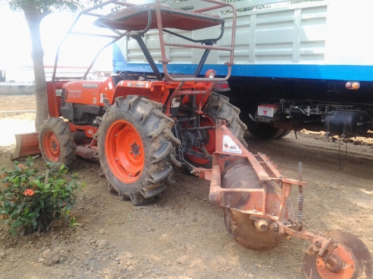 รถไถคูโบต้า L 4508 รถเดิมๆใช้งานน้อยเพียง 1500 ชม.ใช้แค่ตัดหญ้ากับงานไถส่วนตัว