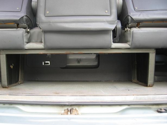 ขายรถตู้ TOYOTA HIACE ปี2539 ด่วน! ขายรถตู้ TOYOTA HIACE ปี2539 ด่วน!