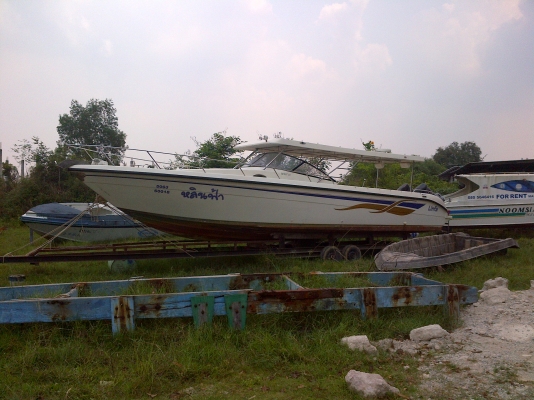 ขายด่วน!เรือไฟเบอร์กลาส 2 เครื่องยนต์มือสองสภาพดี พร้อมใช้งาน