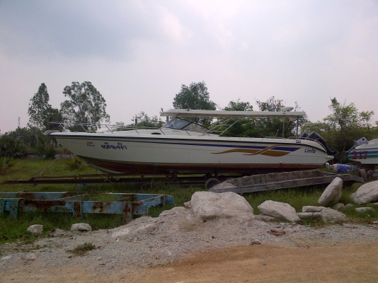 ขายด่วน!เรือไฟเบอร์กลาส 2 เครื่องยนต์มือสองสภาพดี พร้อมใช้งาน