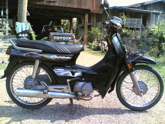 ขายดรีม C100 เล่มทะเบียนพร้อมชุดโอนเครื่องดีพอใช้อะไล่เดิมติดรถ รถปี 39 ทะเบียนขาดปี 50 ขาย 8500 บาท