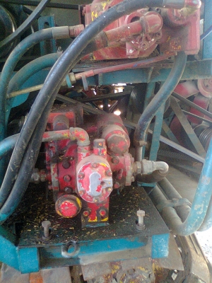 ขายรถเกี่ยวข้าว ส.ทวีวัฒนาอุ้ม