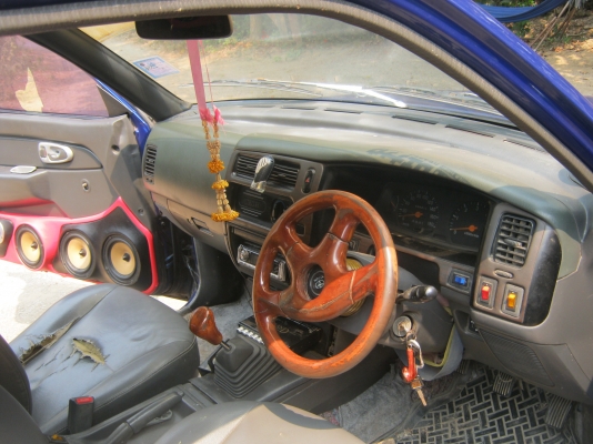 ขาย สตาด้า 2.5 แคป ปี96 เครืองเสียงชุดใหญ จัดเต็ม ขาย สตาด้า 2.5 แคป ปี96 เครืองเสียงชุดใหญ จัดเต็ม