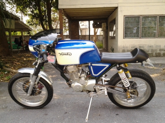 GL 200cc. เล่มทะเบียนโอนภาษีเต็มไม่ขาดต่อ ลดจาก50,000เหลือ43,000
