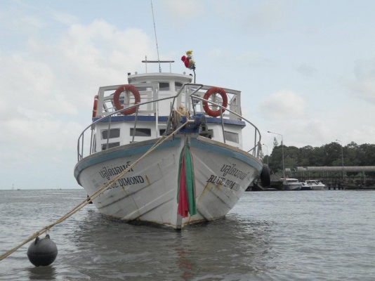 ต้องการขายเรือด่วน เรือบรรทุนักท่องเที่ยว ต้องการขายเรือด่วน เรือบรรทุนักท่องเที่ยว
