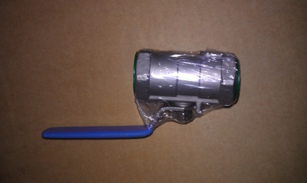 Three-piece model female ball valve Locking